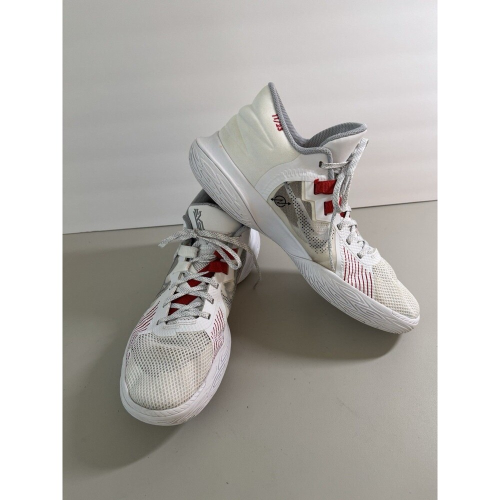 Nike Kyrie Flytrap VI Basketball men's size 11.5 sneakers shoes White